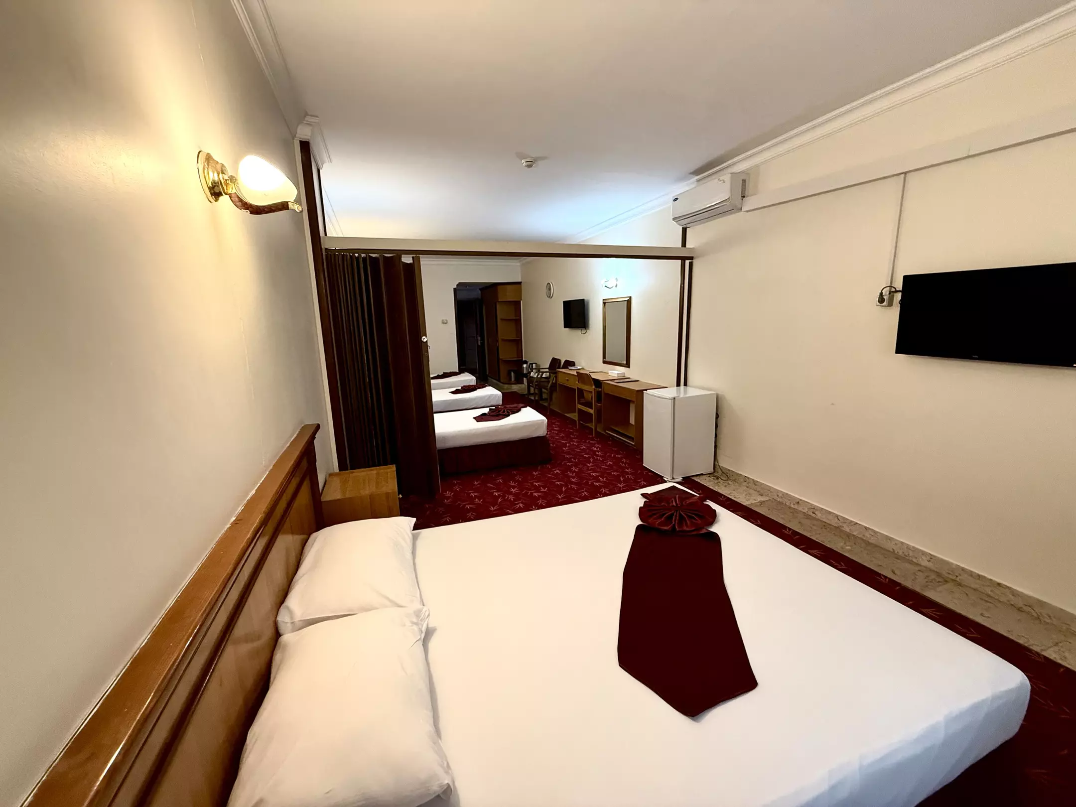 Alibaba https://cdn.alibaba.ir/ostorage/hotel-accommodation-images/682870d8f6e8766ef96f550f_پنج تخته.webp
